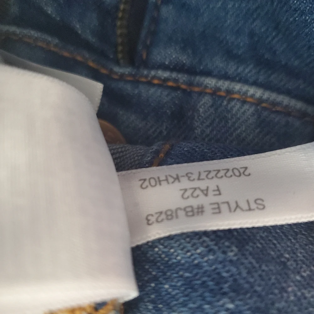 J.Crew Essential Straight Jeans Denim Women’s Size 27 NWT